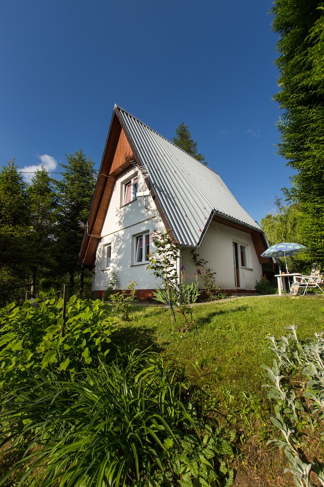 Domek na Hrabkowej widok z zewnątrz